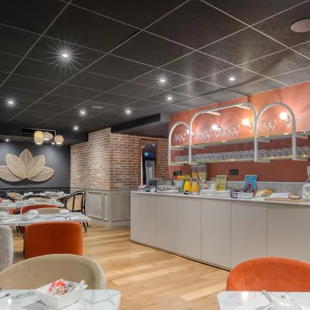 Brit Les Voyageurs Hotell 3*