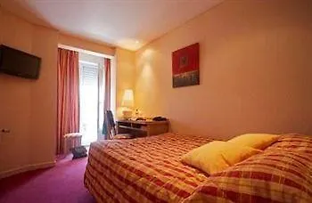 Brit Les Voyageurs Hotell Loudéac